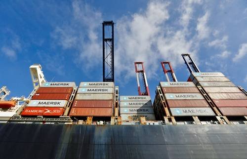 Exportaciones mexicanas crecen 13.8% en septiembre, pero balanza comercial registra déficit