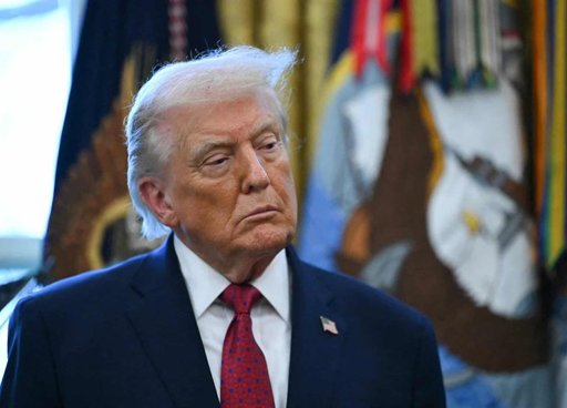 Trump amenaza con intervenir en Irán si se reprime a manifestantes