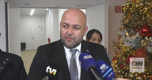 Técnicos do INEM Desconvocam Greve Após Reunião com Ministra da Saúde