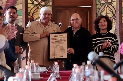 Cabildo de San Luis Potosí Rinde Homenaje al Heroico Cuerpo de Bomberos