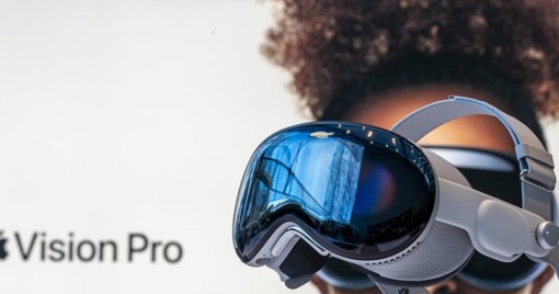 Apple Vision Pro Enfrenta un Mercado Competitivo y Desafíos de Producción