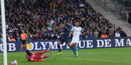 Le PSG prend la tête de la Ligue 1 après la défaite de l'OM