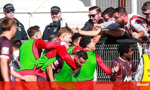 Leixões Vence de Virada e Deixa Portimonense na Última Posição da II Liga