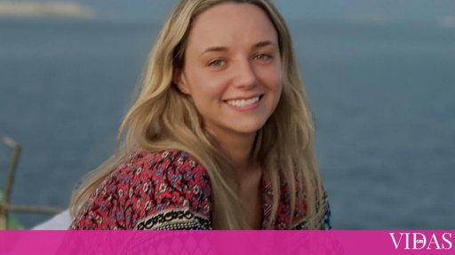 Influencer Stacey Hatfield morre aos 30 anos após parto em casa