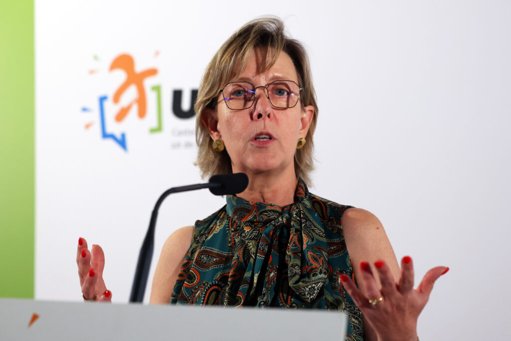 Maria Luís Albuquerque Critica Aumento da Taxa Liberatória e Defende Estímulo à Poupança