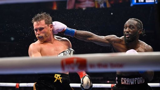 Canelo Álvarez pierde sus títulos indiscutidos ante Terence Crawford