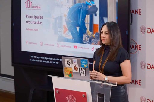 Tasa de Desempleo en Colombia Cae a 8,2 % en Septiembre, su Mínimo Histórico para Ese Mes