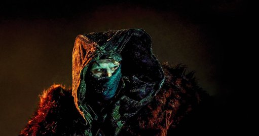 A visão de Guillermo del Toro sobre “Frankenstein” chega diretamente ao streaming