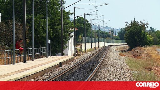 Atropelamento mortal interrompe circulação ferroviária na Linha do Algarve