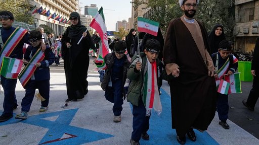 Commémoration tendue de la prise de l'ambassade américaine en Iran