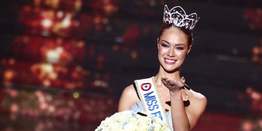 Hinaupoko Devèze, Miss Tahiti, est élue Miss France 2026