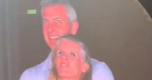 El Escándalo Viral de la 'Kiss Cam' de Coldplay: Kristin Cabot Rompe el Silencio