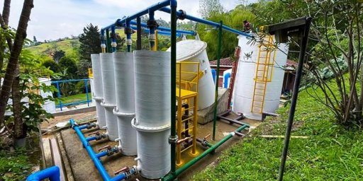 Más de 800 familias rurales en Altavista, Medellín, aseguran acceso a agua potable de calidad