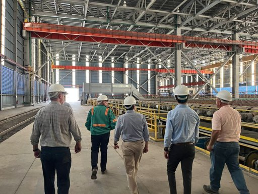 Inversionistas visitan AHMSA y renuevan esperanzas de reactivación para la siderúrgica