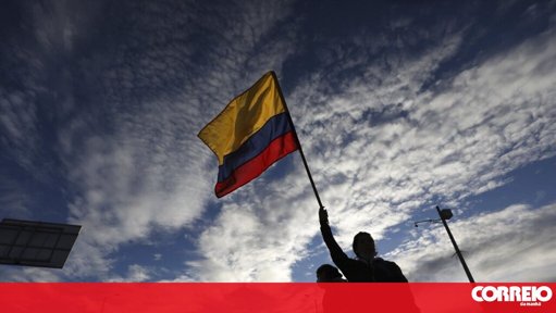 Contrato de Passaportes entre Portugal e Colômbia Ameaçado por Ação Judicial