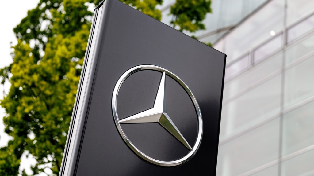 Setor Automóvel Europeu Sente Forte Impacto das Tarifas Americanas