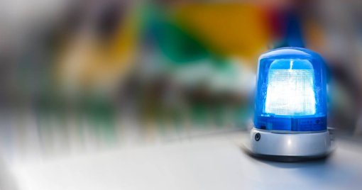 Homem de 45 anos morre de forma trágica preso em contentor de roupa em Cascais