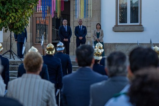 Vila Nova de Cerveira Celebra 704 Anos com Homenagens à Comunidade