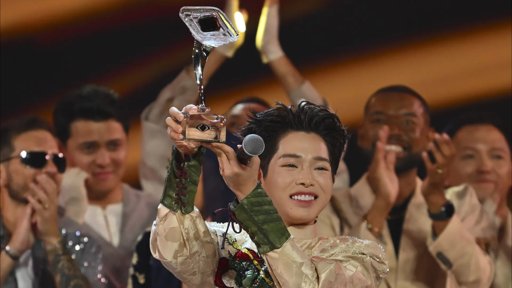 Vietname vence Intervisão, a alternativa russa à Eurovisão marcada por controvérsia