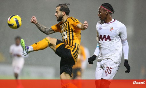 Leixões resgata empate dramático frente ao Lusitânia de Lourosa com golo no último lance