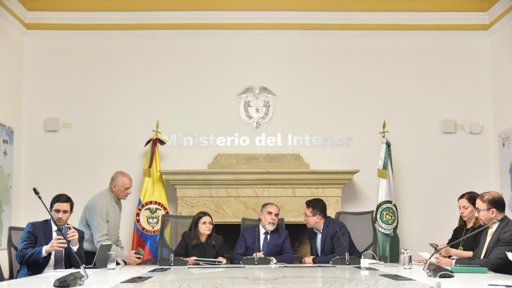 Exjefes paramilitares se comprometen a revelar vínculos con la clase política