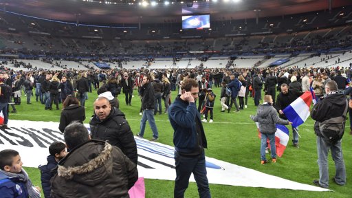 El fútbol como símbolo: partido Francia-Ucrania rinde tributo a las víctimas del terrorismo