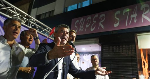 Apelo de Montenegro a Voto 'Alinhado' Gera Acusações de Partidarização do Estado