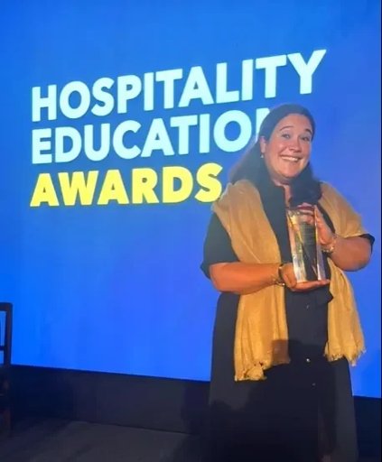 Professora de Coimbra vence prémio nacional de carreira no Ensino Profissional