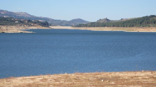Águas do Norte Alerta para Risco de Contaminação de Barragens por Cinzas Pós-Incêndios