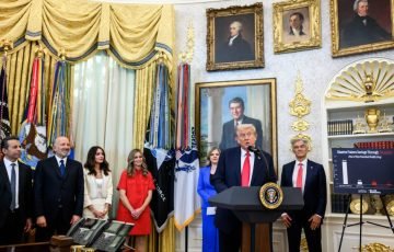 Trump Anuncia la Anulación de Decretos Firmados por Biden con 'Autopen'