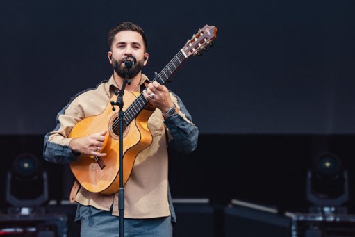 Kendji Girac se confie sur sa nouvelle vie après son accident