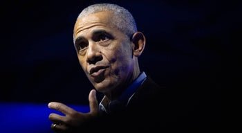 Trump Acusa Obama de Traição e Partilha Vídeo Falso de Detenção