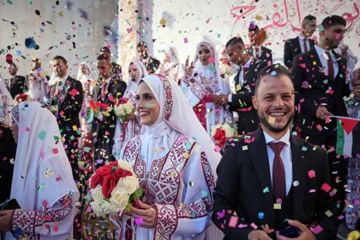 Boda colectiva en Gaza simboliza la esperanza en medio de la destrucción