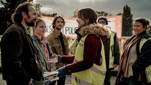 Les Braises : Virginie Efira au cœur du mouvement des Gilets Jaunes