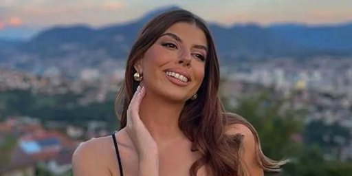 Influenciadora de 26 anos morre tragicamente após desmaiar no próprio casamento