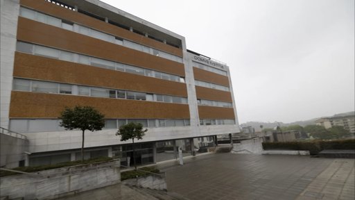 Jovem de 25 Anos Nega Acusação de Atear Três Incêndios de Mota em Meia Hora