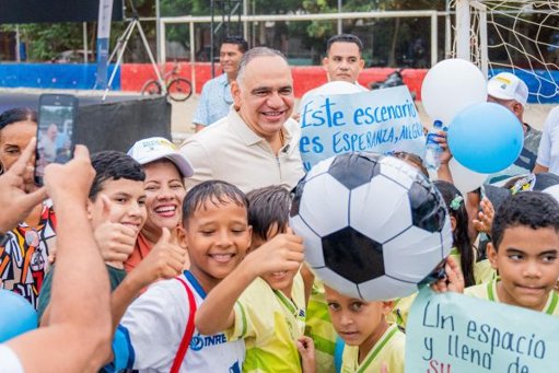 Administración distrital impulsa programas de intervención barrial con nuevas obras y servicios