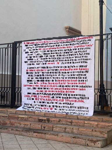 Aparecen mantas del crimen organizado en puntos clave de Culiacán