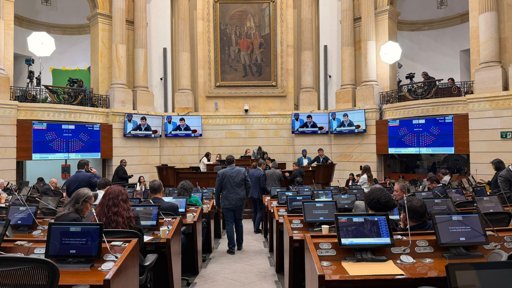Avanza en el Congreso la segunda vuelta para revivir la Mesada 14 de los docentes