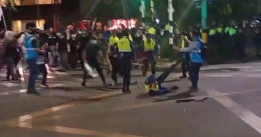 Concejal con Bate en Mano: Tensión en Medellín Durante Protesta Pro-Palestina