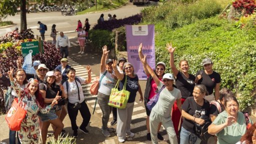 Medellín ofrece una jornada de bienestar y descanso a 5.000 mujeres cuidadoras