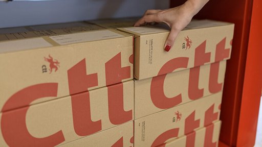 Fim de Isenção nos EUA Leva à Suspensão de Envio de Encomendas