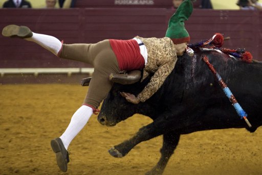 Tragédia dupla no Campo Pequeno: Médico espectador morre após presenciar colhida fatal