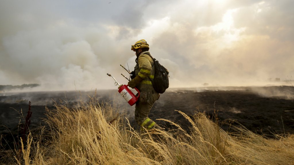 Incêndio na Serra da Lousã força cancelamento da Concentração Motard de Góis e evacuação de aldeias