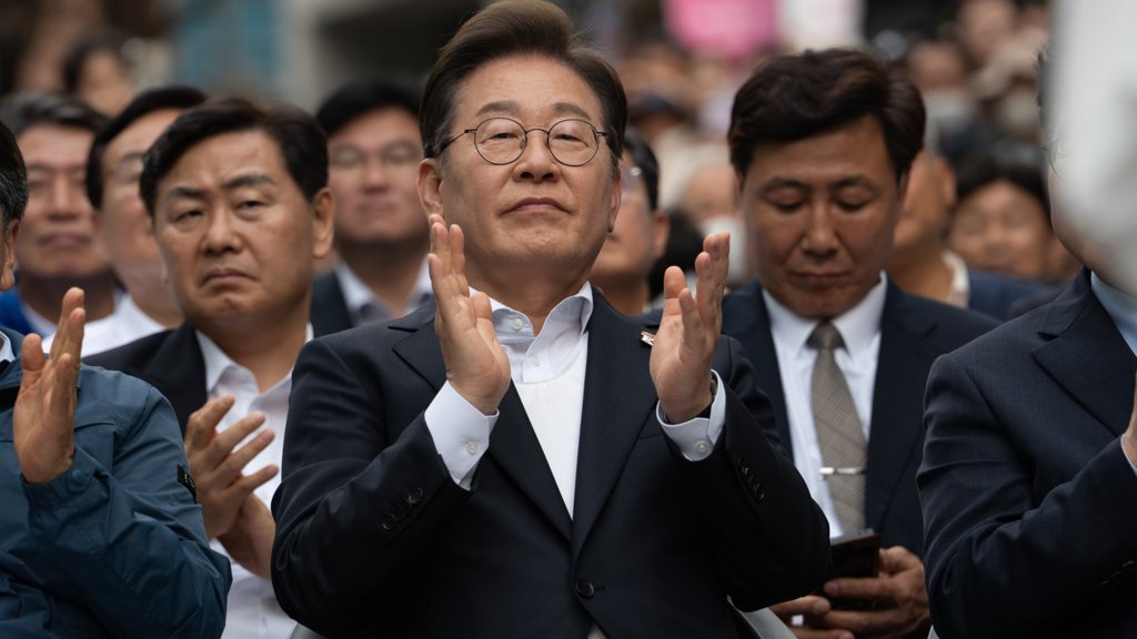 Presidente Sul-Coreano Reúne-se com Trump para Discutir Comércio e Defesa