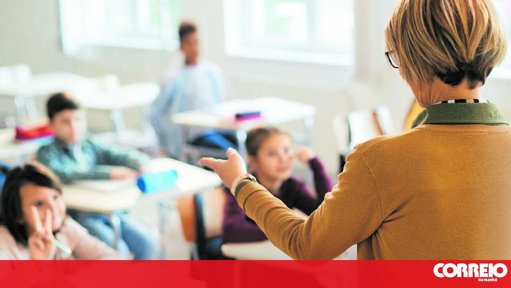 Fim da devolução obrigatória de manuais escolares do 1.º ciclo promulgada