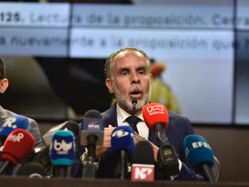 Estancamiento de la reforma a la salud en el Senado revive la opción de una consulta popular