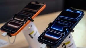 Apple étend les capacités de connexion par satellite de l'iPhone