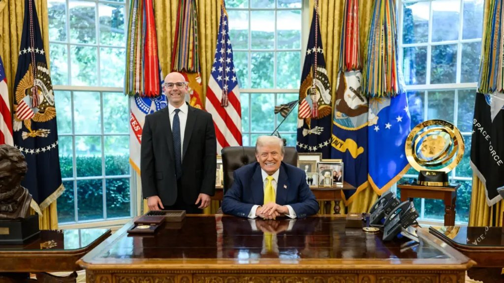 Trump nomina a Stephen Miran para un puesto en la Reserva Federal