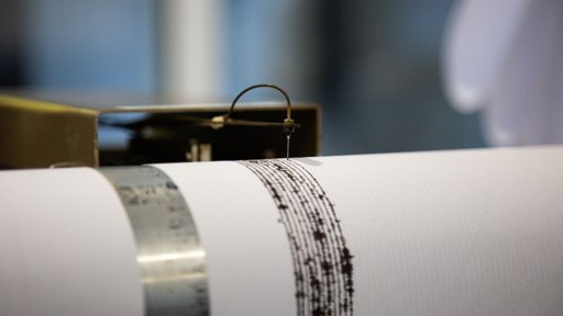 Atividade Sísmica Persistente na Ilha Terceira Mantém População em Alerta